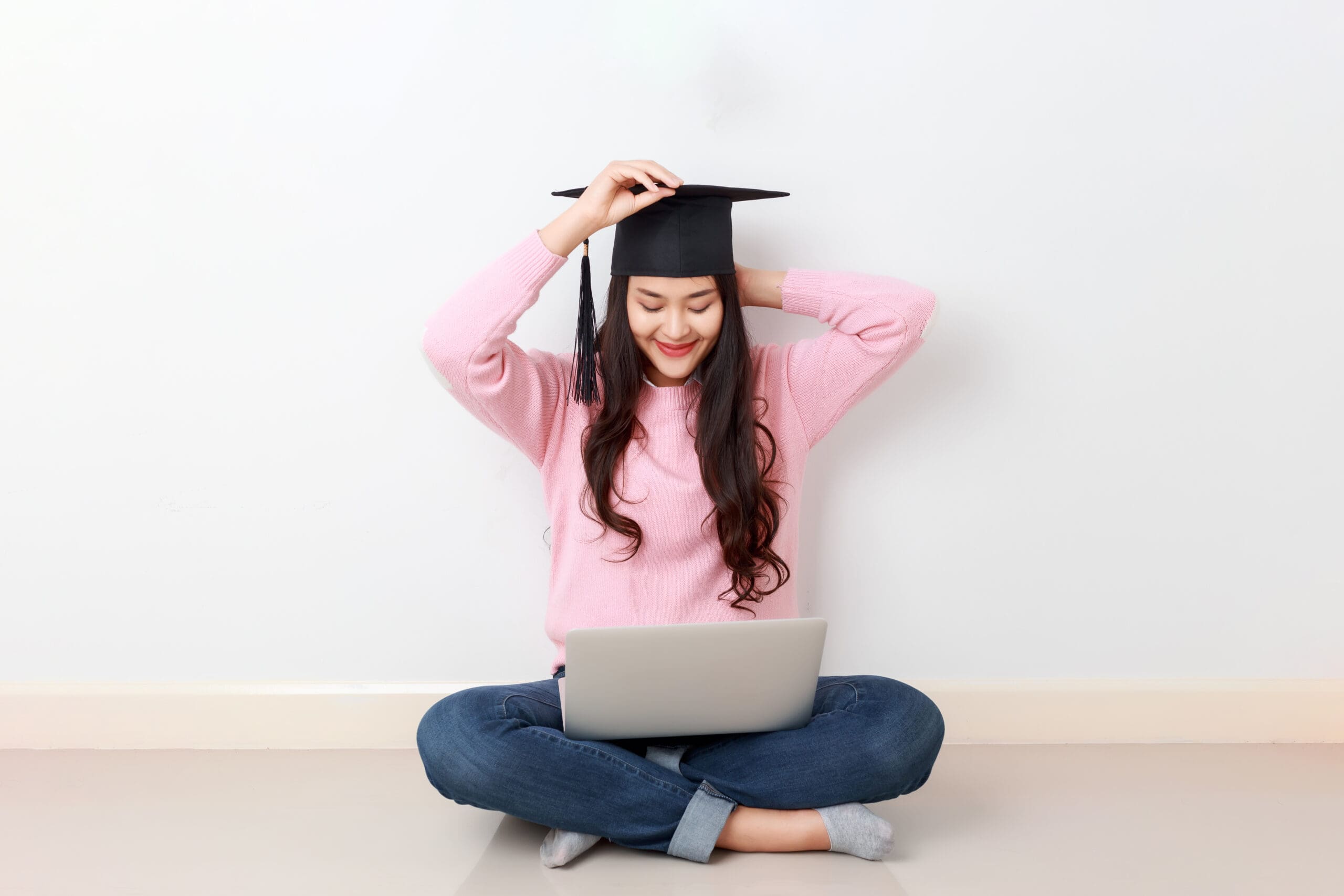 Choosing the Right Online Master’s Program: A Comprehensive Guide